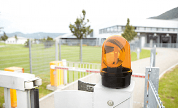 Bright and widely visible: The new LED rotating mirror beacon from WERMA